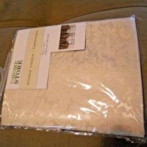 The Home Store Window Valance 60 x 19 New Cream Color